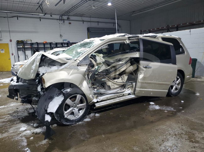 Volkswagen Routan SEL 4.0L  6 2010