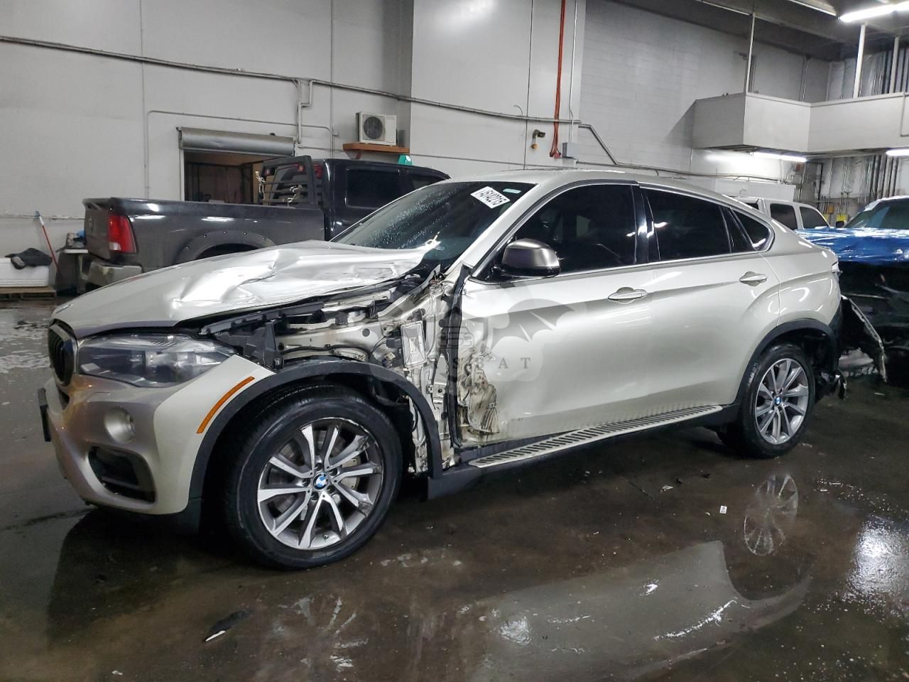 BMW X6 XDRIVE50I 4.4L 8 2015