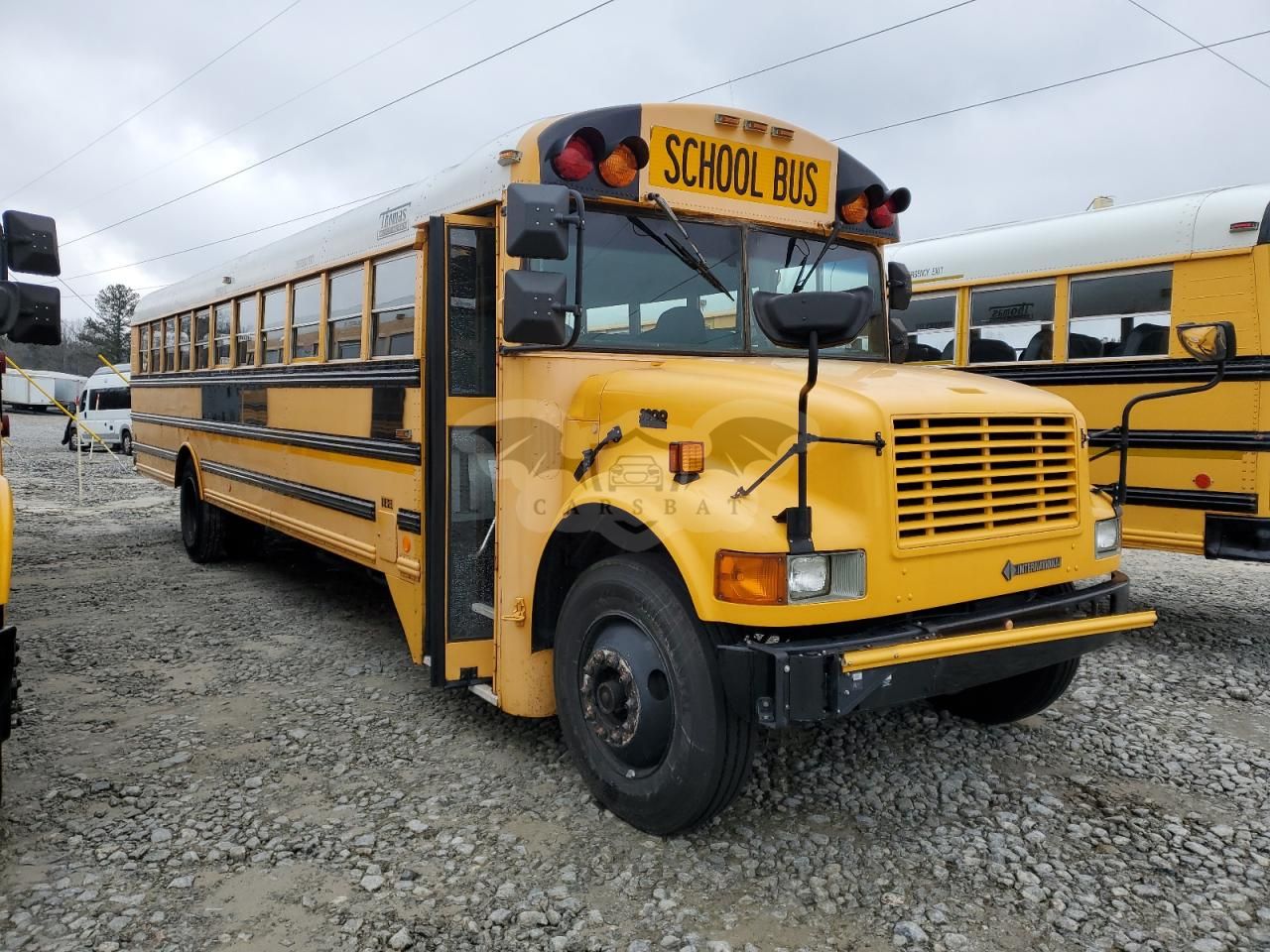 International 3000 3800 8 1995