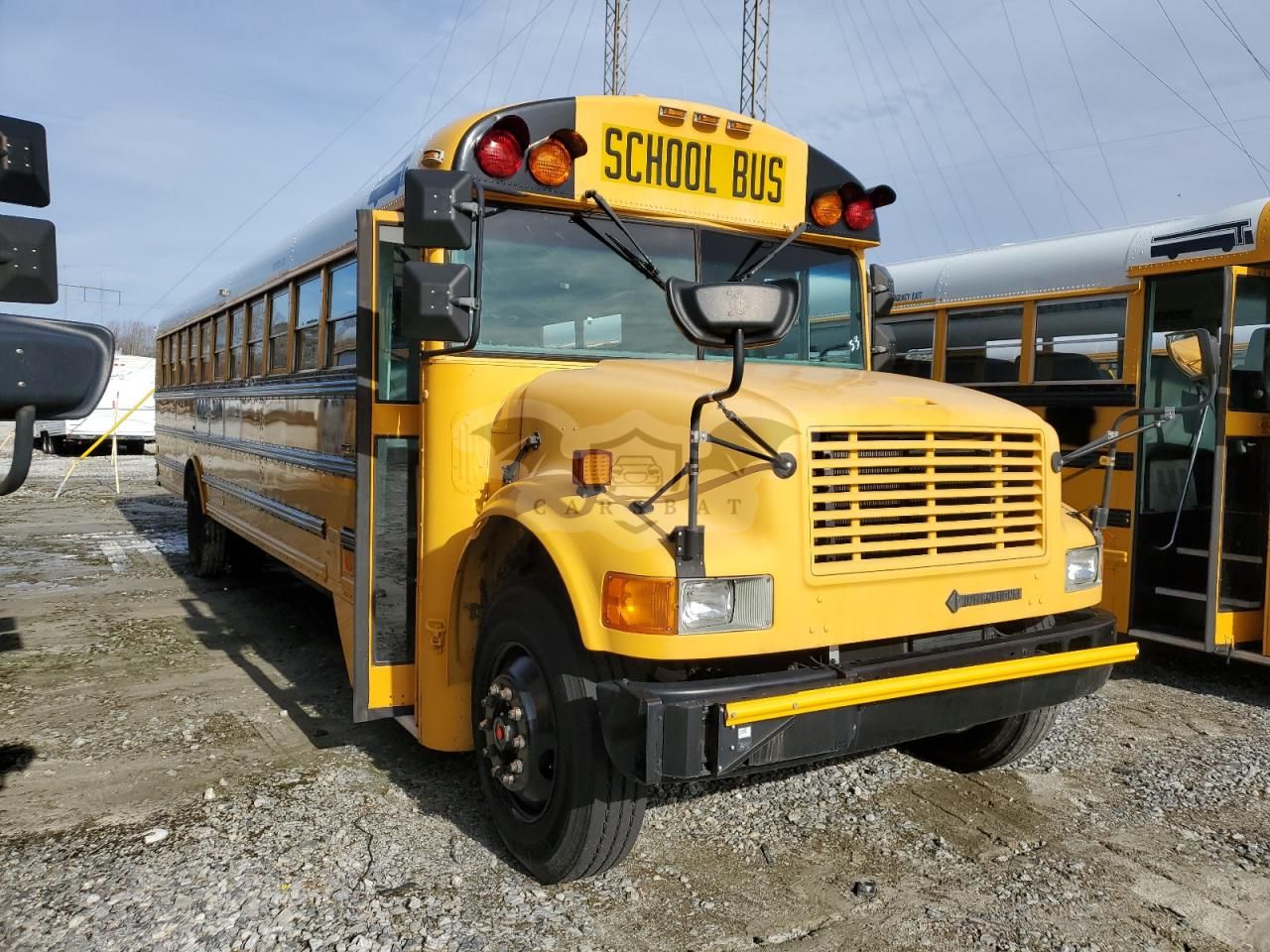 International 3000 3800 8 1995