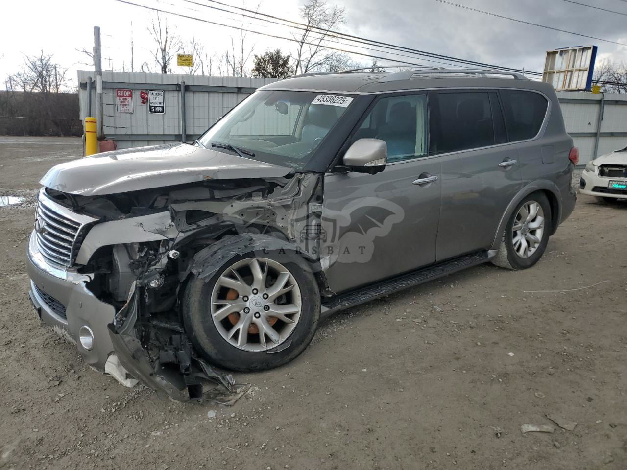 Infiniti QX80 5.6L  8 2014