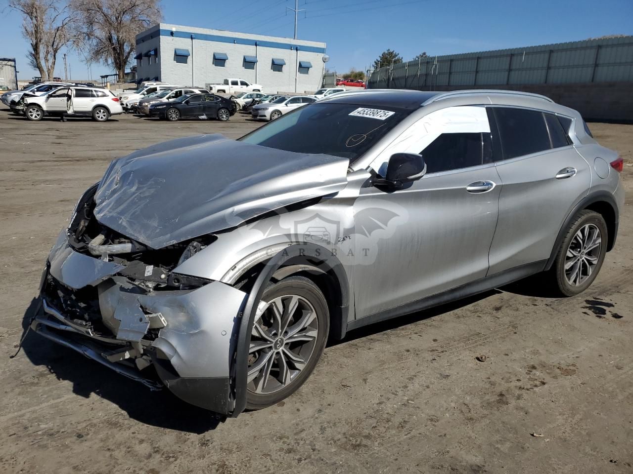 Infiniti QX30 BASE 2.0L 4 2017