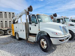 International DuraStar / 4000 6.7L 6 2015