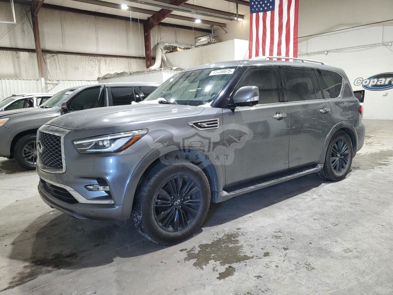 Infiniti QX80 LUXE 5.6L  8 2021