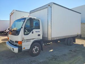 Isuzu NPR 4.8L 4 2000