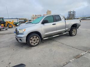 Toyota Tundra 4.6L 8 2013