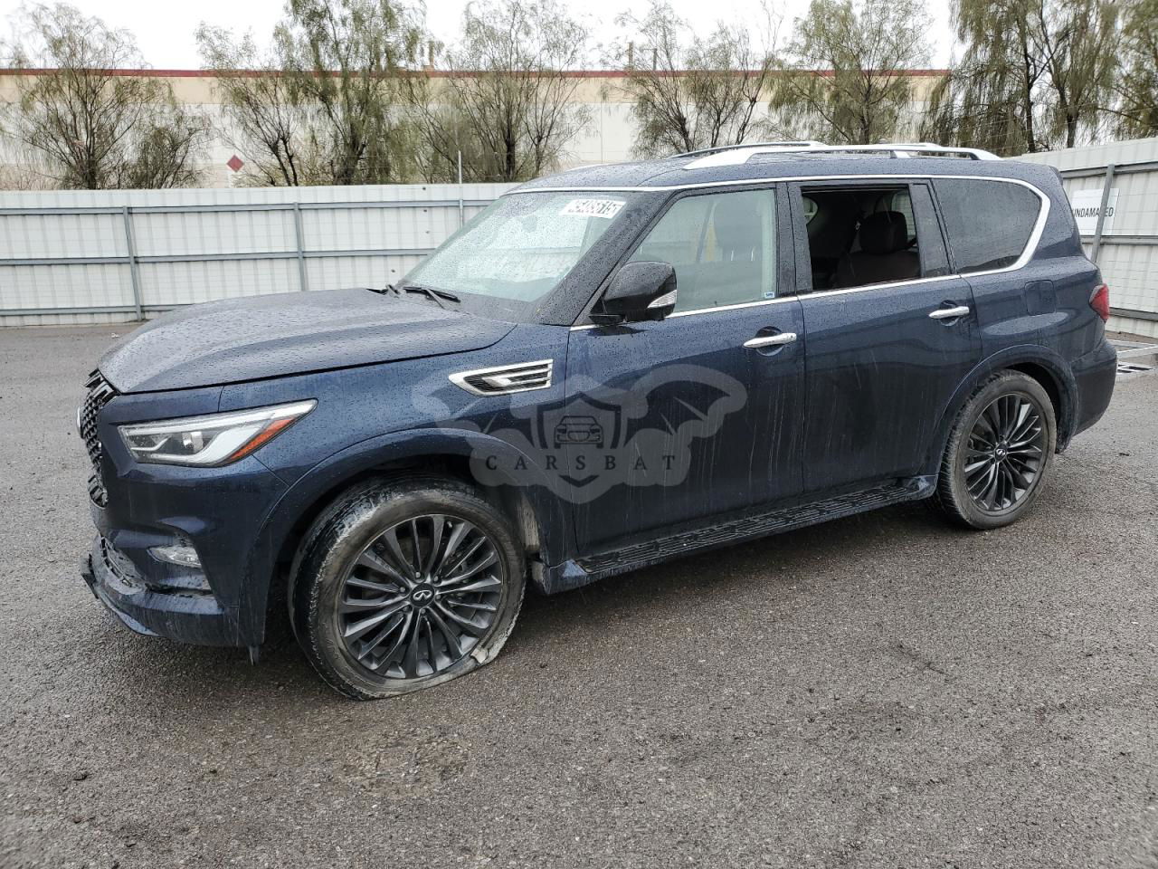 Infiniti QX80 LUXE 5.6L  8 2021