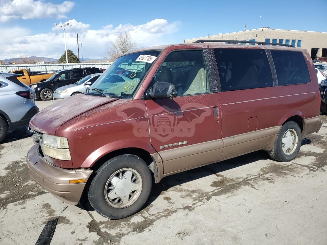 GMC Safari XT 4.3L 6 1999