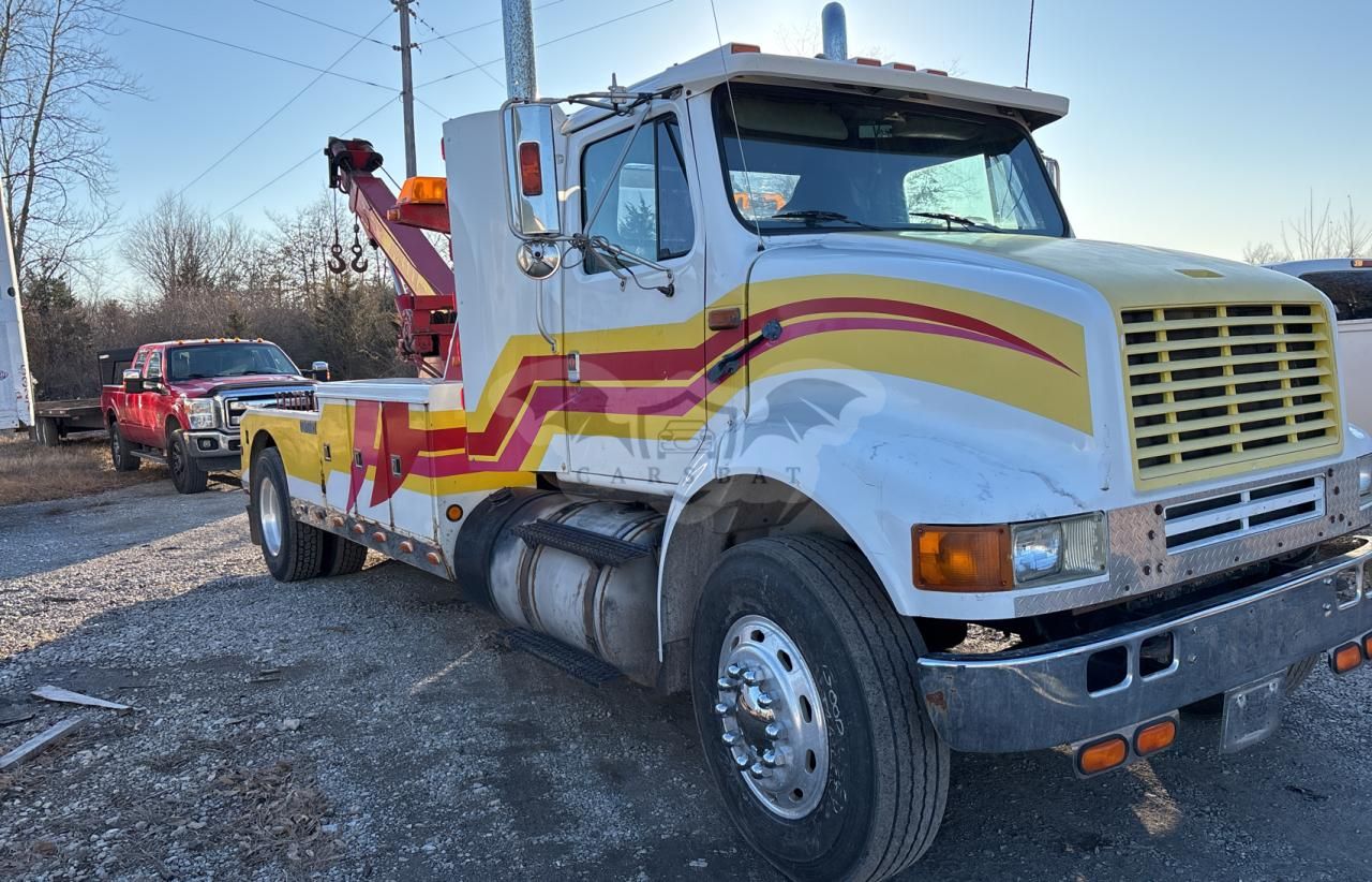 International TranStar / 8000 Series 8100 10.0L 6 1990