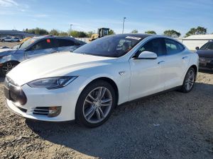 Tesla Model S 2014