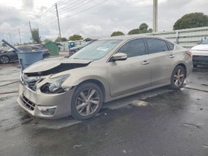 Nissan Altima 2.5L 4 2014