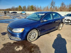 Volkswagen Jetta 2.0L 4 2014