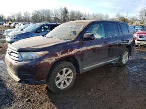 Toyota Highlander 3.5L 6 2013