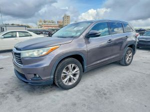 Toyota Highlander 3.5L 6 2015