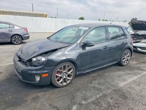 Volkswagen Golf 2.0L 4 2013