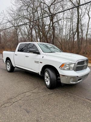 RAM 1500 5.7L 8 2014