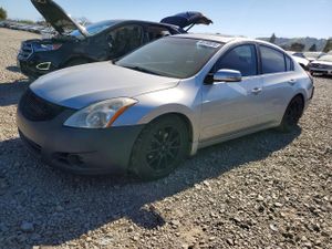 Nissan Altima 2.5L 4 2010