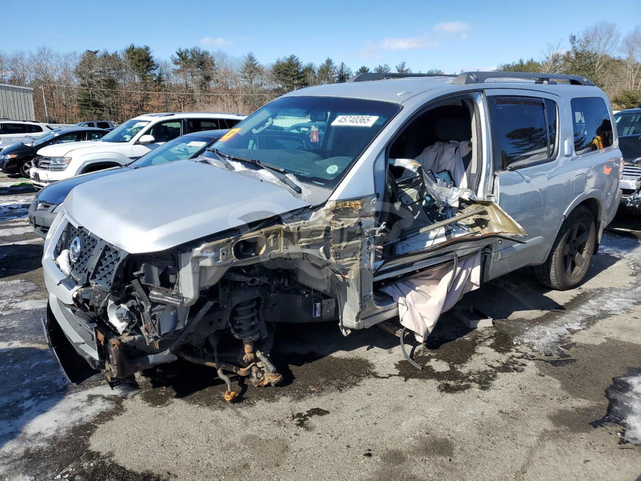 Nissan Armada SV 5.6L  8 2013