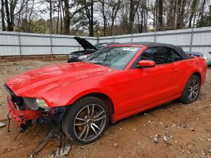 Ford Mustang 3.7L 6 2014