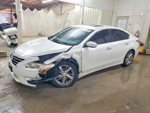 Nissan Altima 2.5L 4 2015