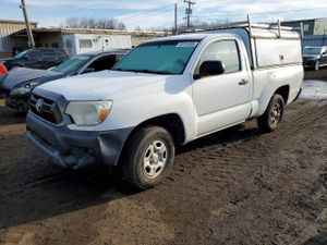 Toyota Tacoma 2.7L 4 2014