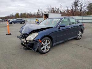 Infiniti G35 3.5L 6 2004