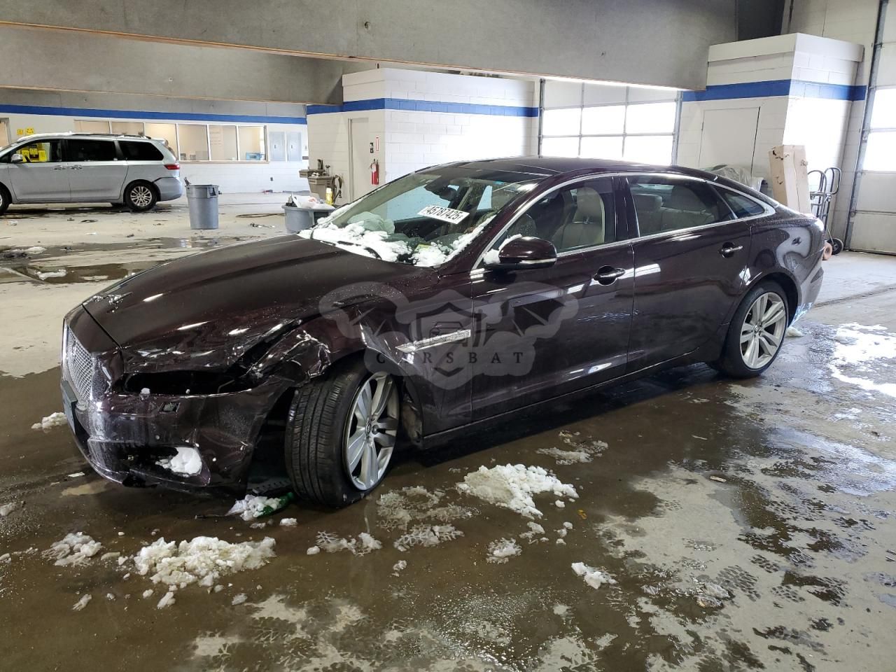 Jaguar XJ 5.0L 8 2011