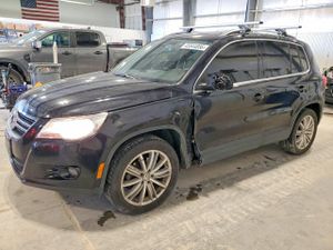 Volkswagen Tiguan 2.0L 4 2011