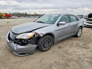 Chrysler 200 2.4L 4 2013