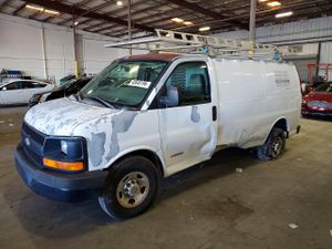 Chevrolet Express 6.0L 8 2005