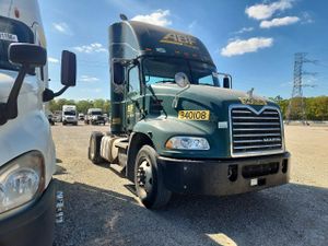 Mack 600 10.8L 6 2015