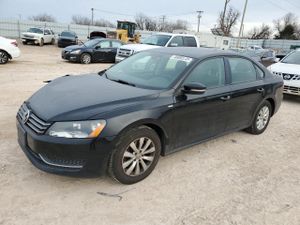 Volkswagen Passat S 1.8L 4 2015