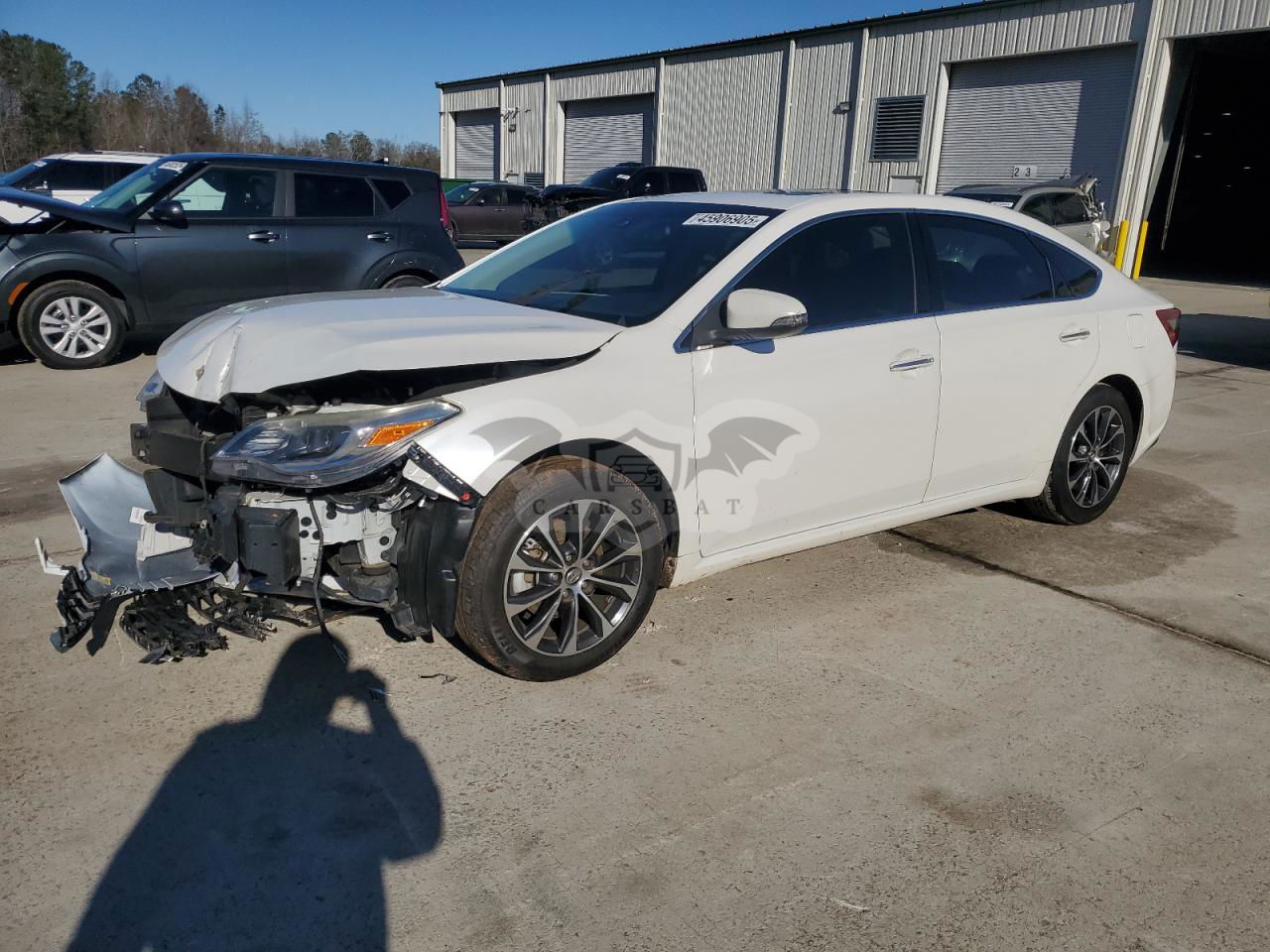 Toyota Avalon XLE 3.5L  6 2018