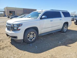 Chevrolet Suburban 5.3L 8 2015