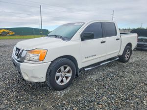 Nissan Titan 5.6L 8 2011