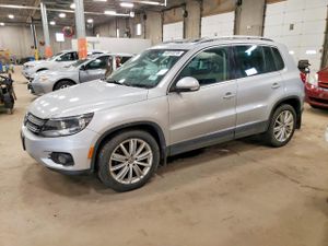 Volkswagen Tiguan 2.0L 4 2015