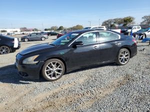 Nissan Maxima S 3.5L 6 2011