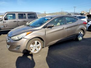 Hyundai Elantra 1.8L 4 2013