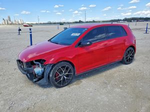 Volkswagen Golf 2L 4 2015