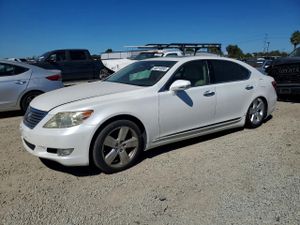 Lexus LS 4.6L 8 2011