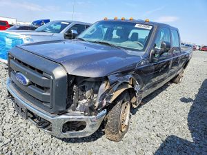 Ford F-350 6.2L 8 2015