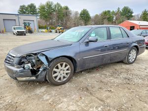 Cadillac DTS 4.6L 8 2010
