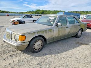 Mercedes-Benz 560 5.6L 8 1990