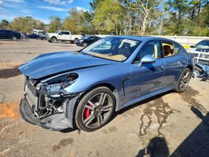 Porsche Panamera 4.8L 8 2015