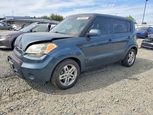 Kia Soul 2.0L 4 2011