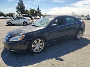 Chrysler 200 2.4L 4 2013