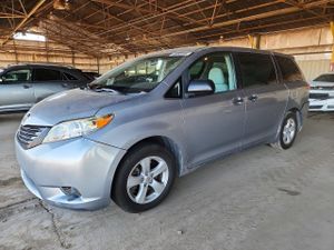 Toyota Sienna 3.5L 6 2013