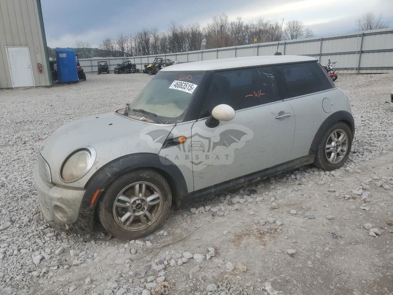 Mini Cooper 1.6L  4 2013