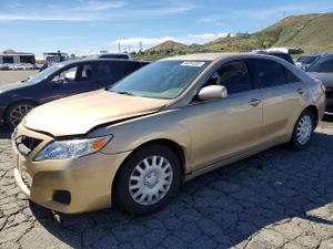 Toyota Camry 2.5L 4 2010