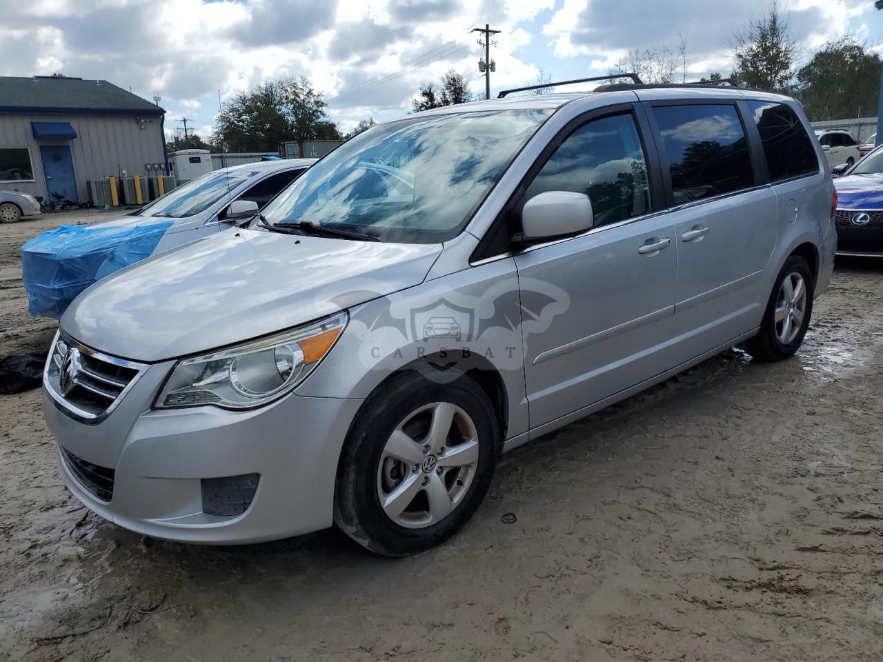 Volkswagen Routan SE 3.6L 6 2011